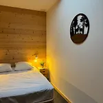 A - Cadre Naturel Et Calme